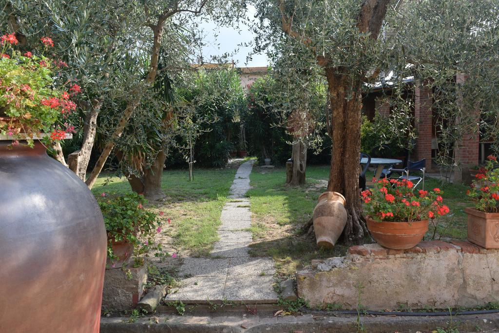 La Convenienza Uliveto Terme Exterior foto